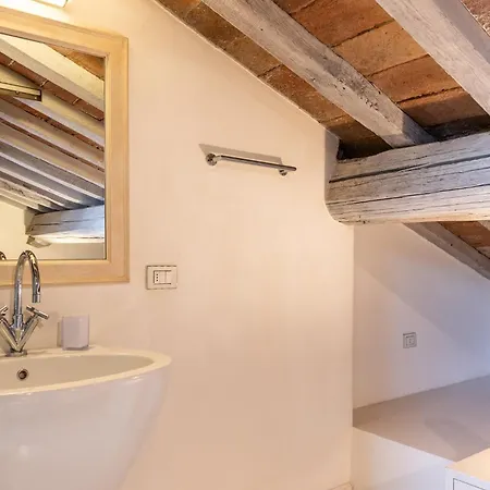 Appartamento Luxe Paradise - 4 Person, Historic Center Modena