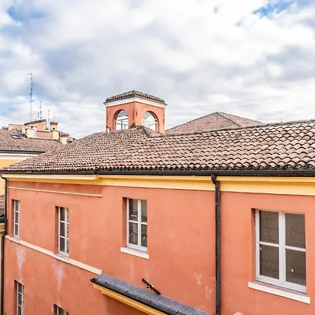 Apartamento Luxe Paradise - 4 Person, Historic Center Modena