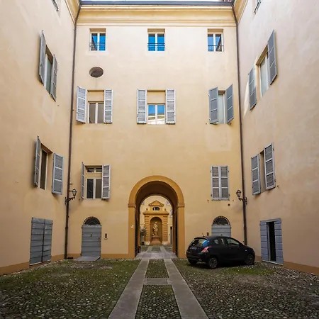 Luxe Paradise - 4 Person, Historic Center Appartamento